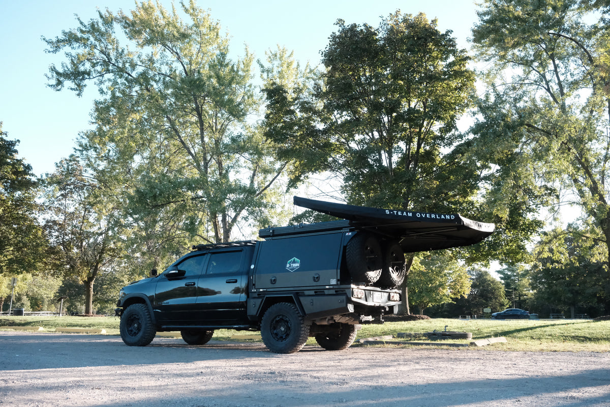 THE WING PLUS - 270 ̊ FREE STANDING AWNING (Black)