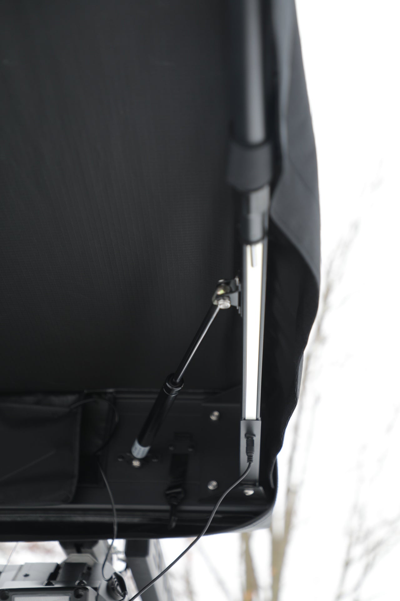 THE OUTPOST - AUTOMATIC FREE STANDING SIDE AWNING