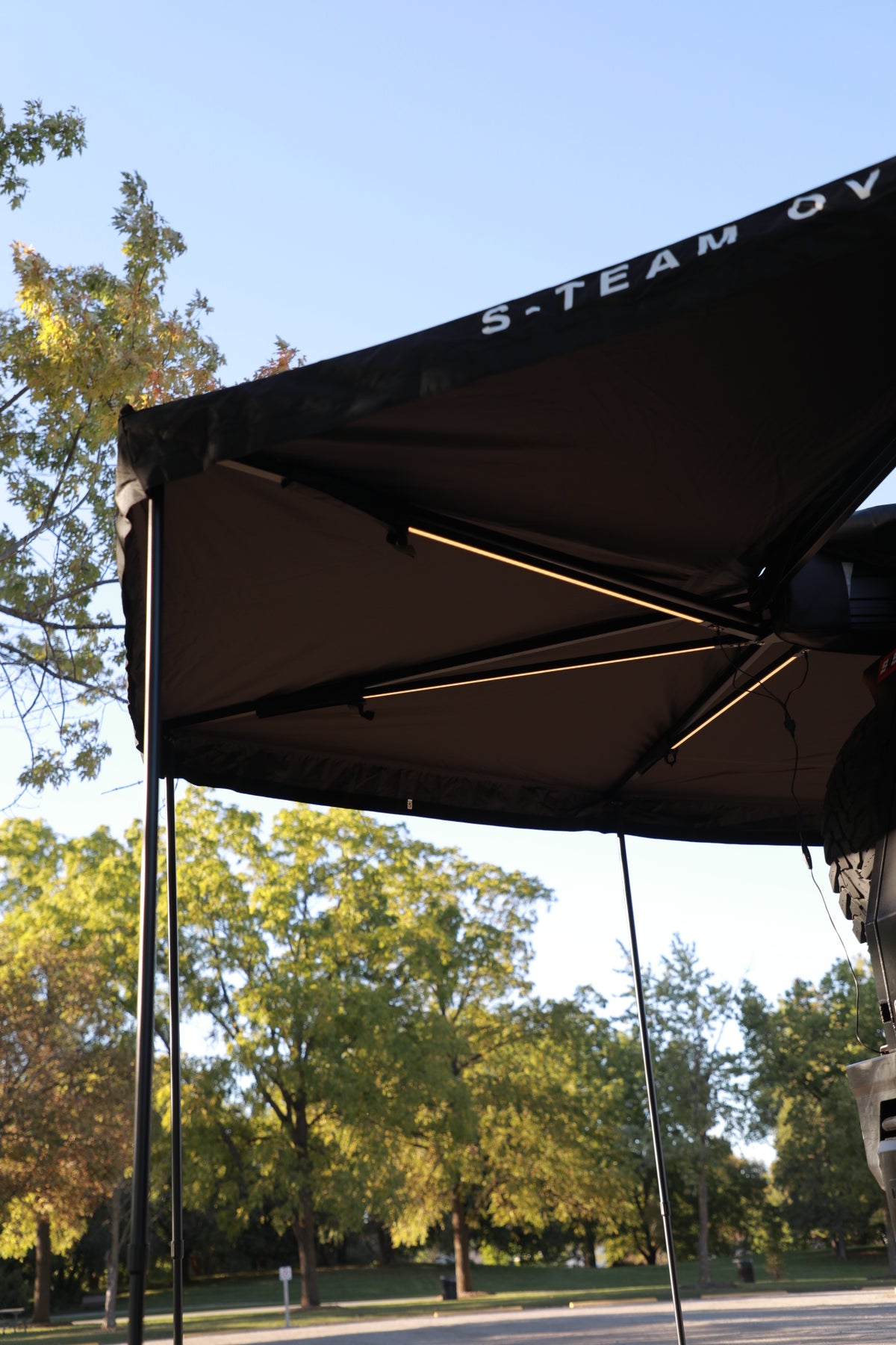 THE WING PLUS - 270 ̊ FREE STANDING AWNING (Black)