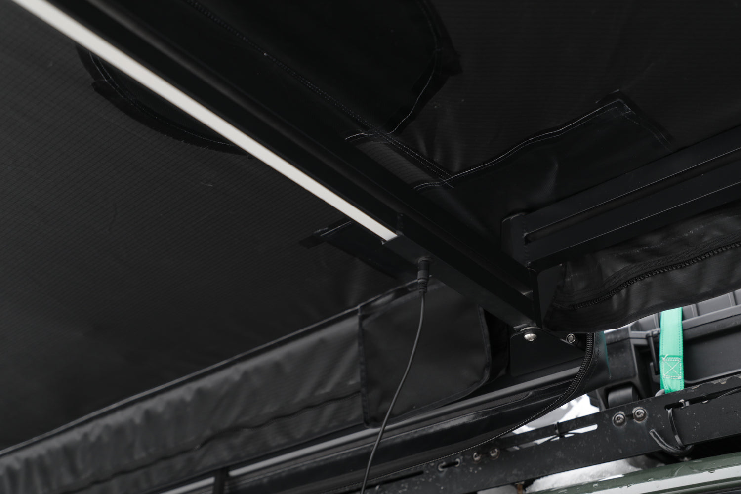 THE  BAT WING - 180 ̊  FREE STANDING AWNING