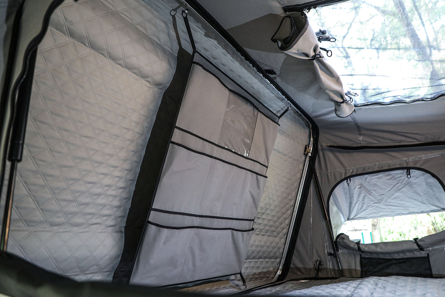 2024 EDITION - CASCADES ABS ROOF TOP TENT
