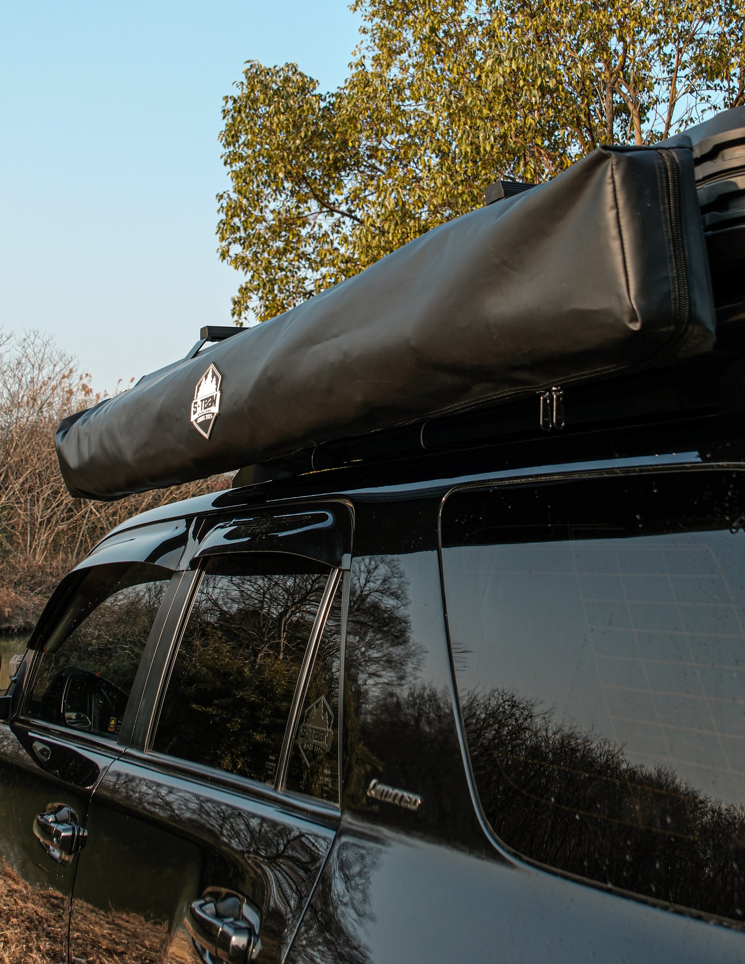 THE WING - 270 ̊  FREE STANDING AWNING(Black)