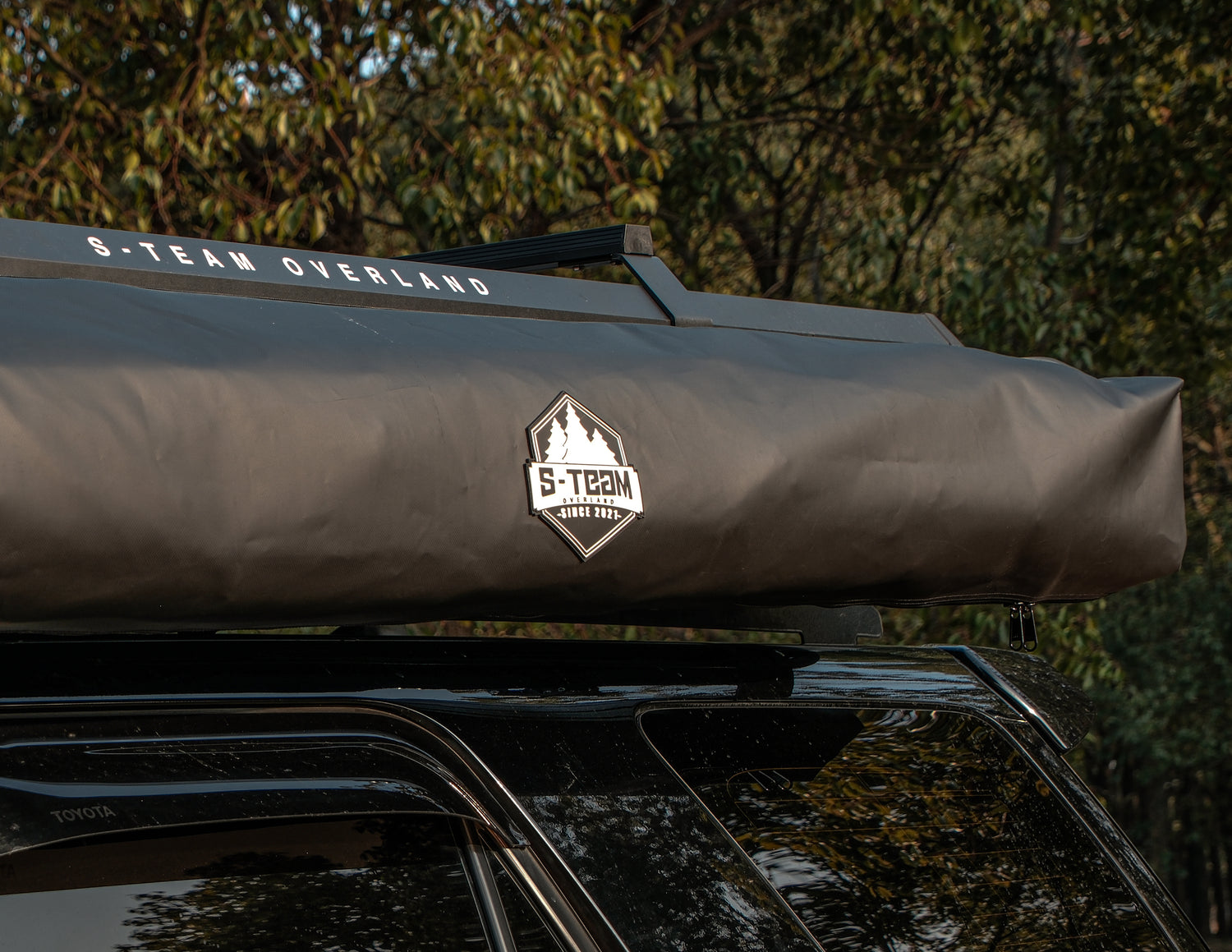 THE WING - 270 ̊  FREE STANDING AWNING(Black)