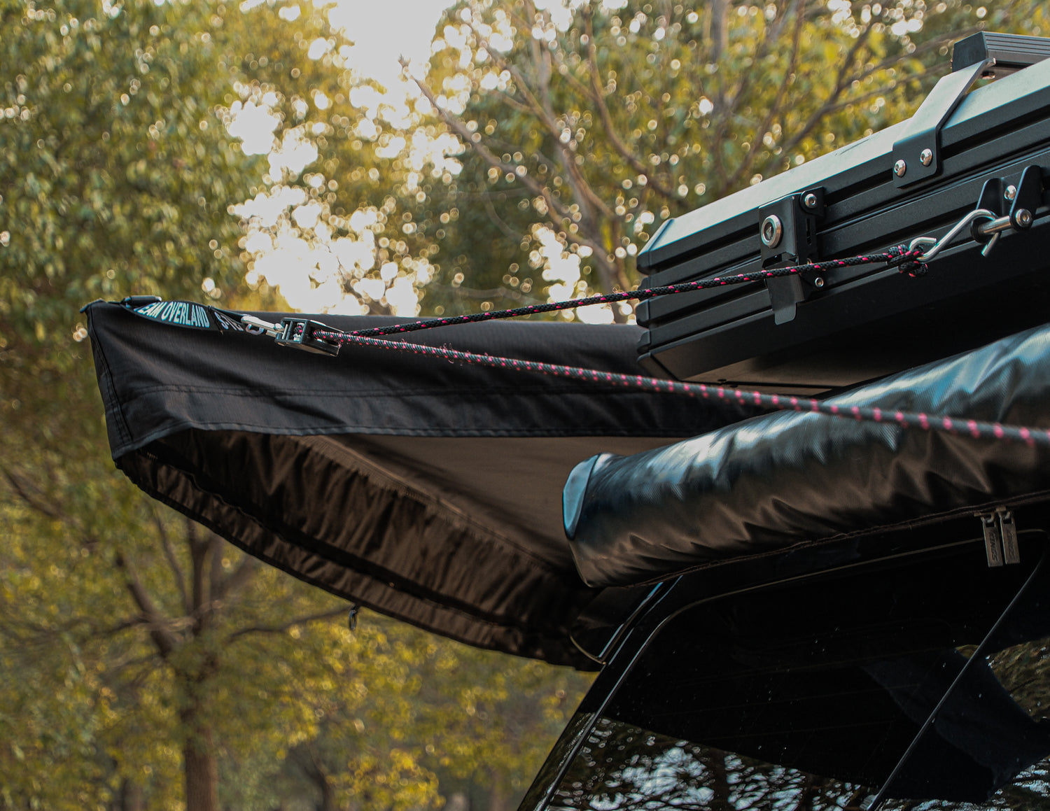 THE WING - 270 ̊  FREE STANDING AWNING(Black)