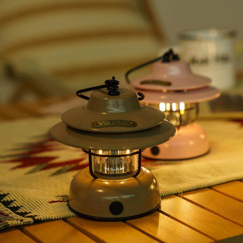 Small Retro Camp Light