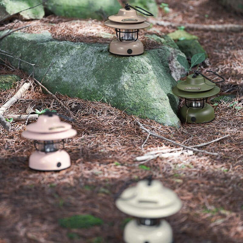 Small Retro Camp Light