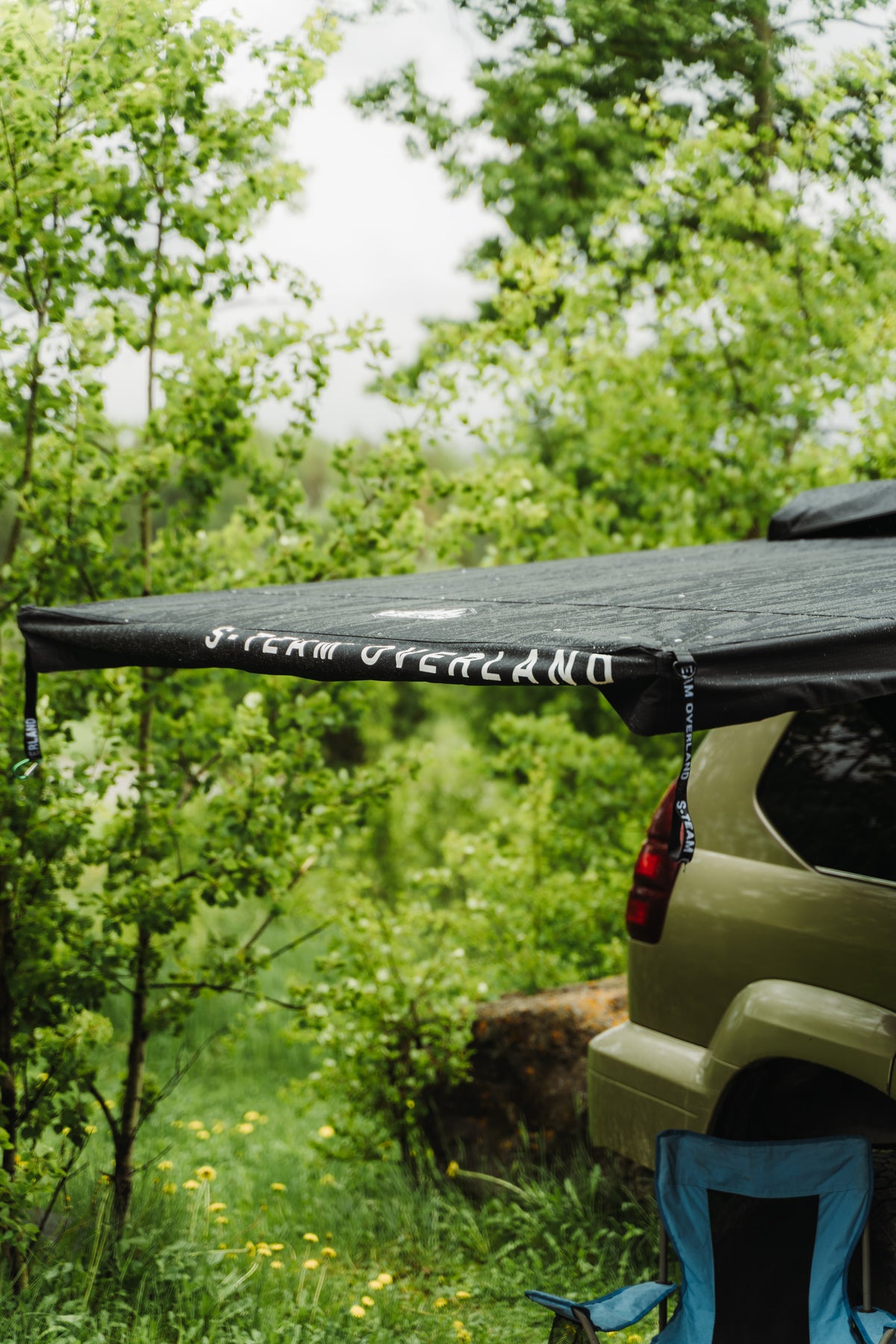 THE OUTPOST - AUTOMATIC POP UP FREE STANDING SIDE AWNING